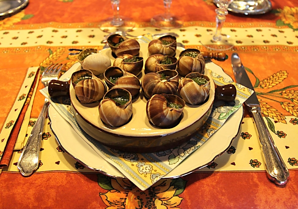 Pražtí šneci Gastronomické zajímavosti z domova