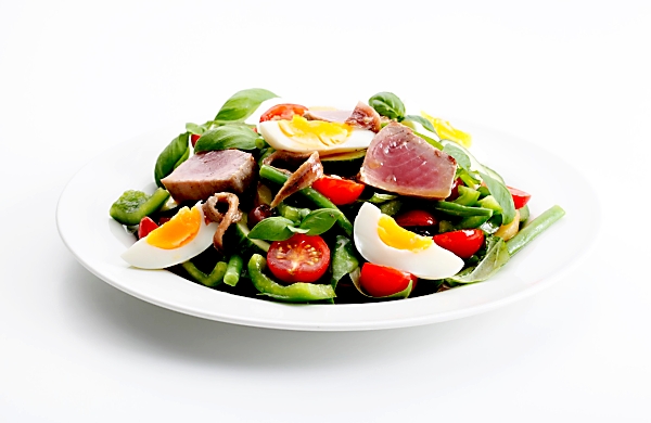 Salátu Niçoise - foto zdroj: Pražsky kulinářsky institut Salát Nicoise
